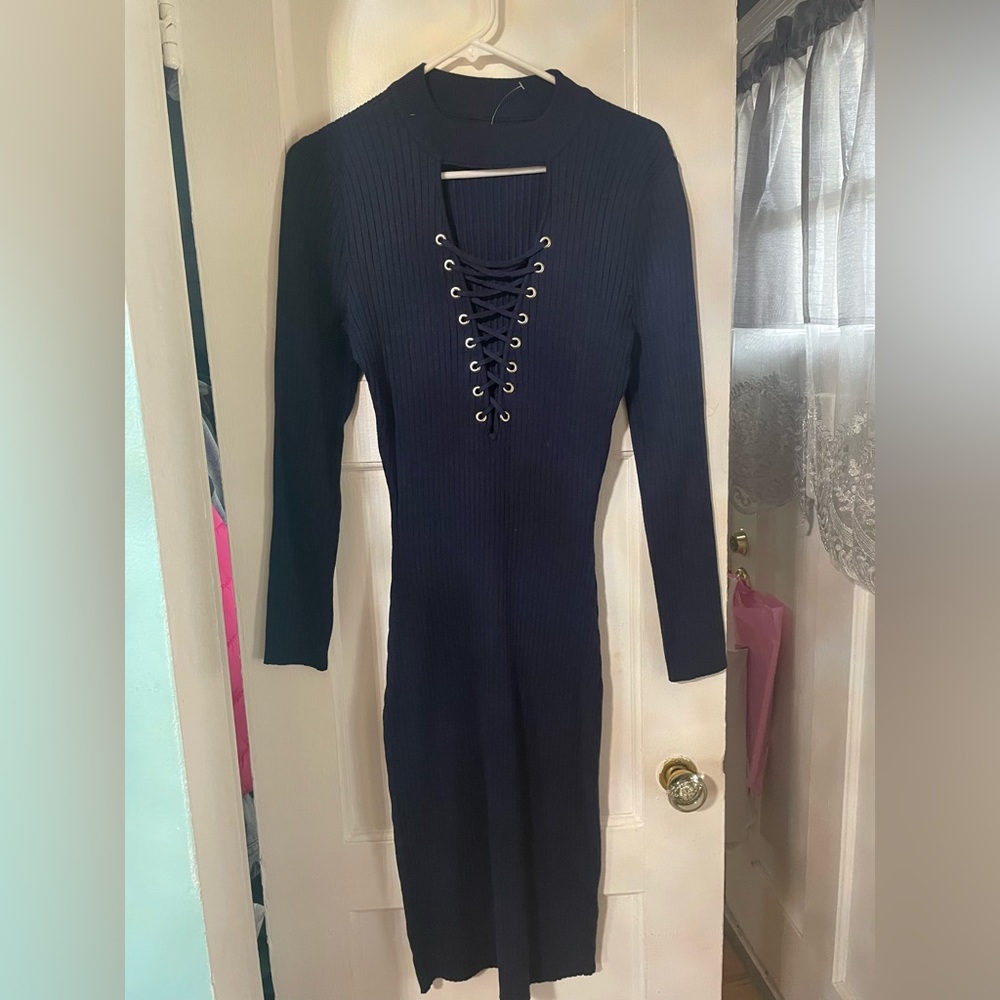 Sweater dress… size Large.  Never worn.